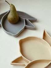 Konges Sløjd Lemon Silicone Bowl - Whale | Te koop bij Dream out Loud